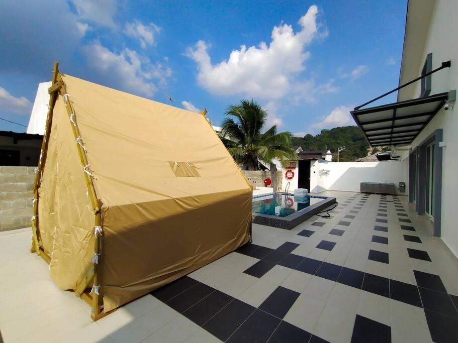 Vila Morning De Ville-private Pool Bbq Karaoke 26-30pax Ipoh